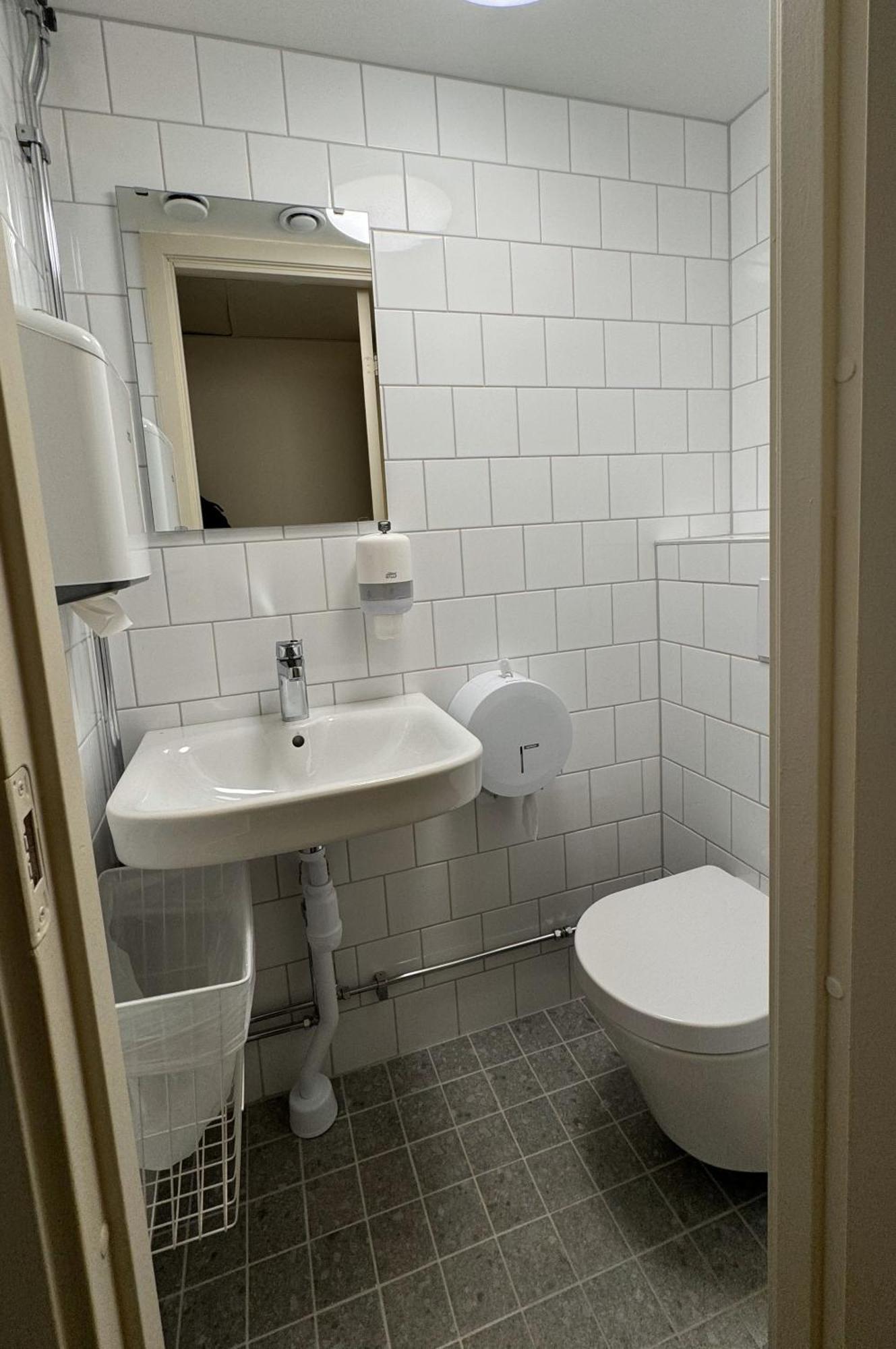 Nomad Hostel *